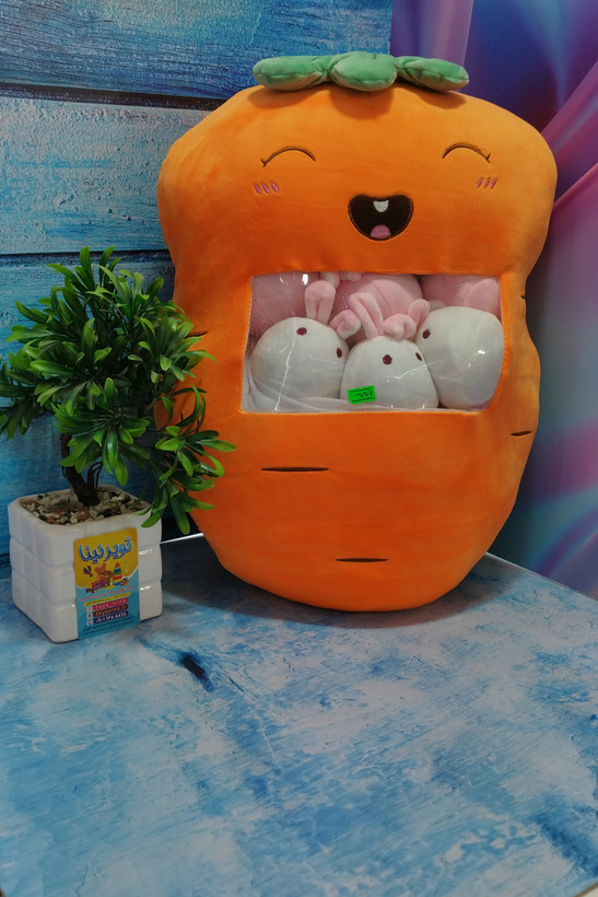 عروسک بچه دار