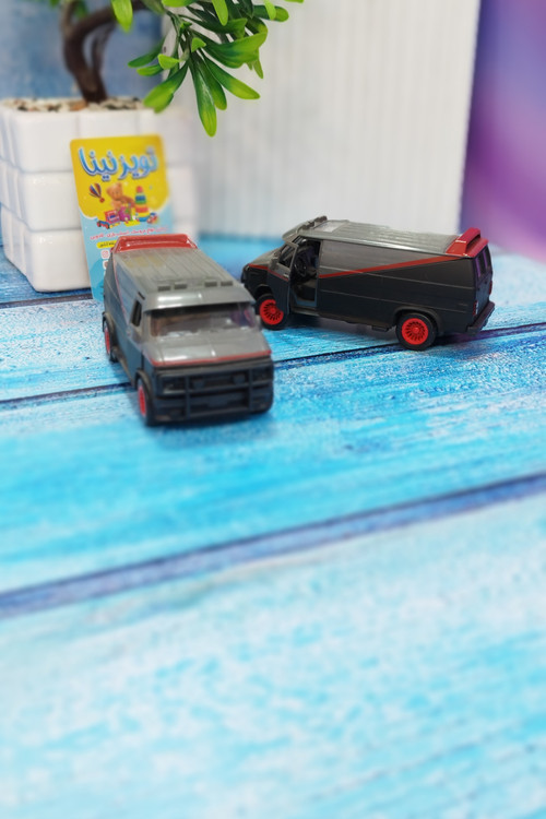 ماشین فلزی جی ام سی