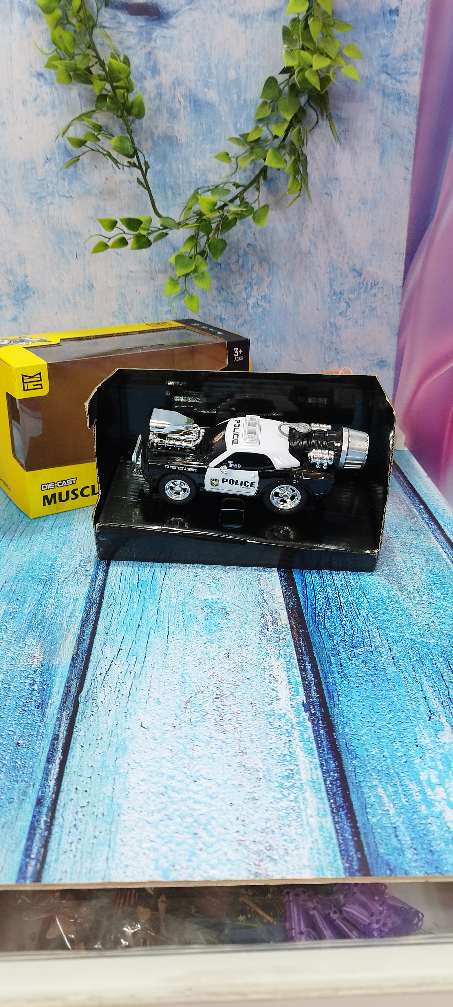 ماشین پلیس دودزا مدل دوج چلنجر دودزا اورجینال