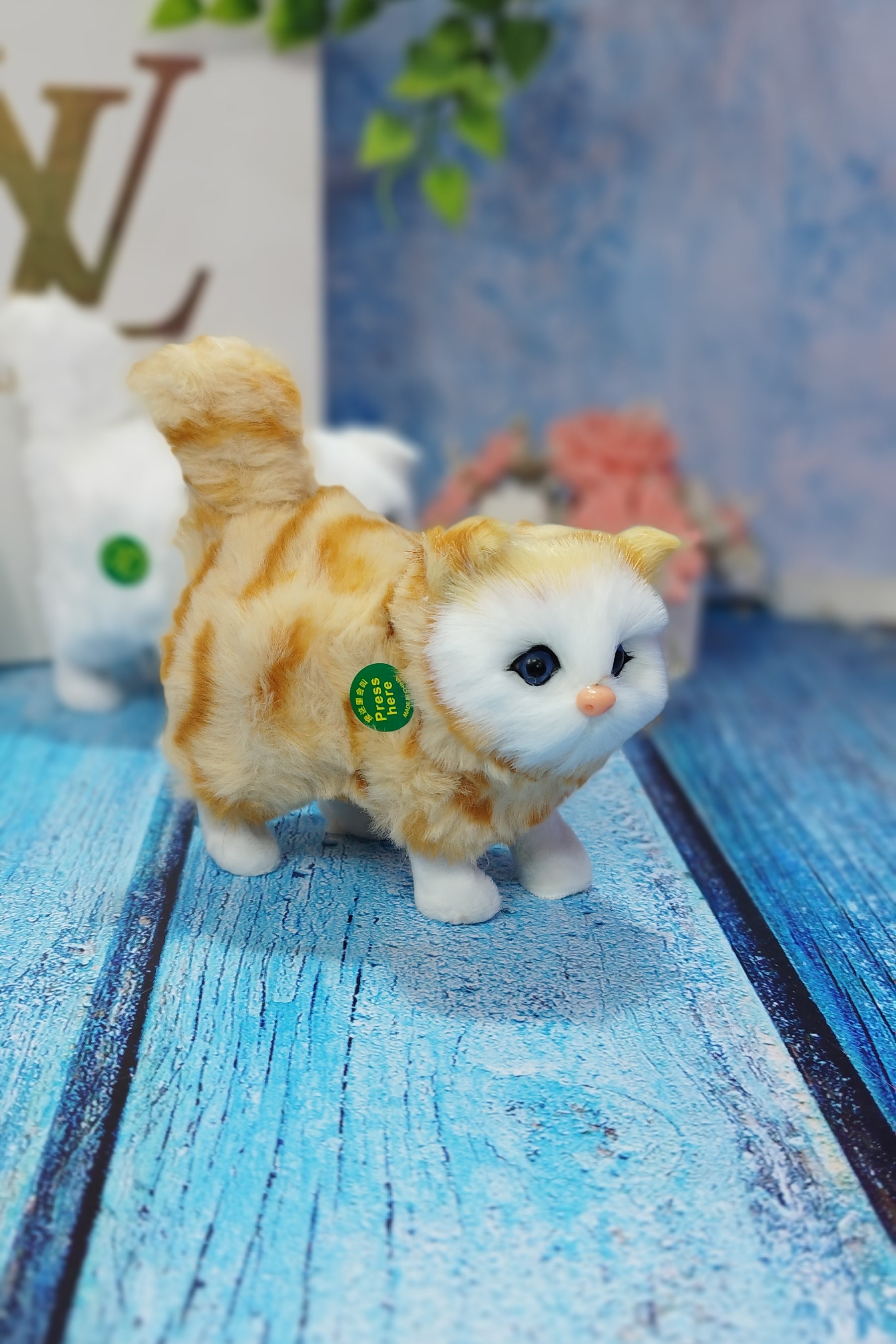 گربه موزیکال نچرال ایستاده چشم تیله ای اورجینال